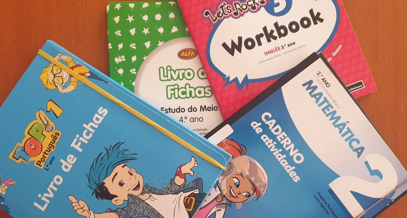 Autarquia oferece os cadernos de atividades a todos os alunos do concelho até ao 12º ano.