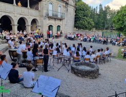 Galeria de Fotos - Casa da Cultura acolheu festa de encerramento da Universidade Sénior e do Conservatório de Música