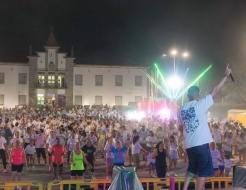 Galeria de Fotos - Color Run de Vieira do Minho encheu ruas de cor e animação