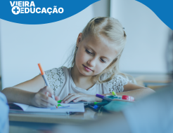 Galeria de Fotos - Município de Vieira do Minho vai oferecer livros de fichas a estudantes do AEVA