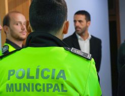 Galeria de Fotos - Município reforça fiscalização do estacionamento no centro da vila