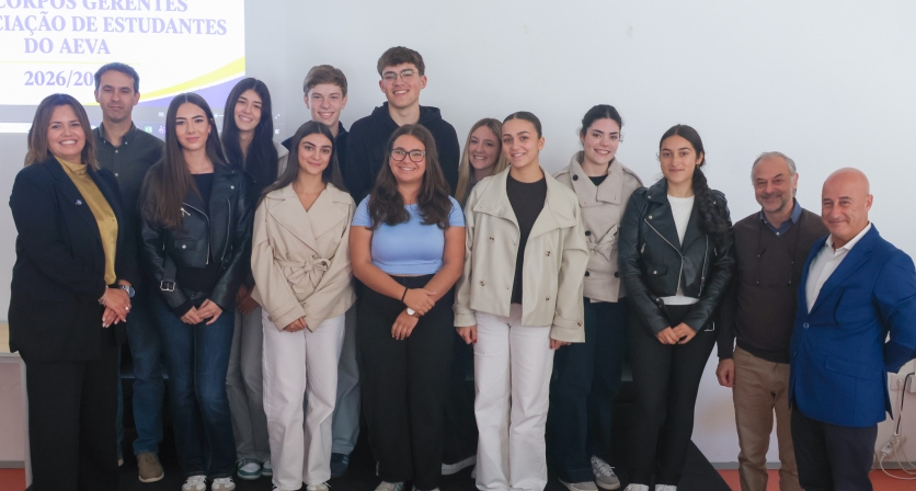 Vereadora da Educação marca presença na tomada de posse da Associação de Estudantes do AEVA
